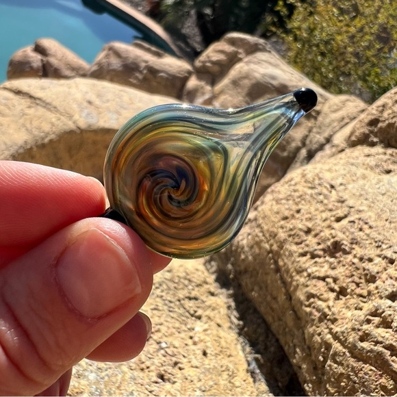 Two Glass Pendants - Picture 5 of 9